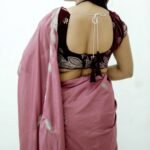 This_is_a_new_image_of_a_saree_with_the_base_color_delpmaspu (7)