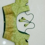 This_is_an_original_image_of_the_saree_with_the_mo_delpmaspu (5)